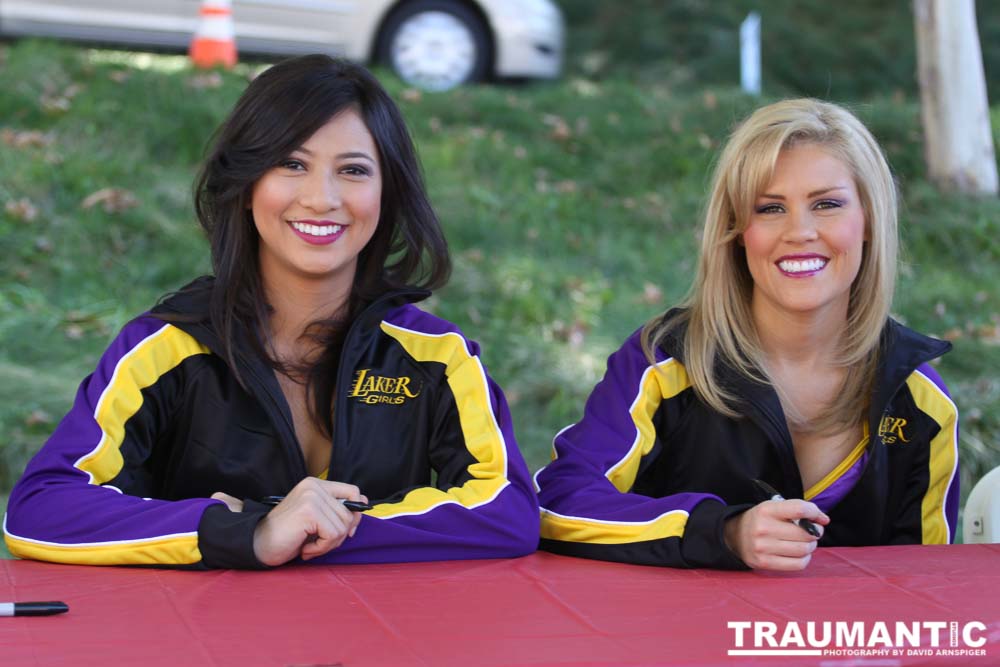 20131020-StepOutCandids-1039