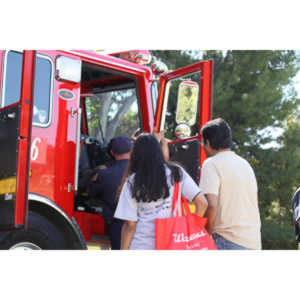 20131020-StepOutCandids-1045