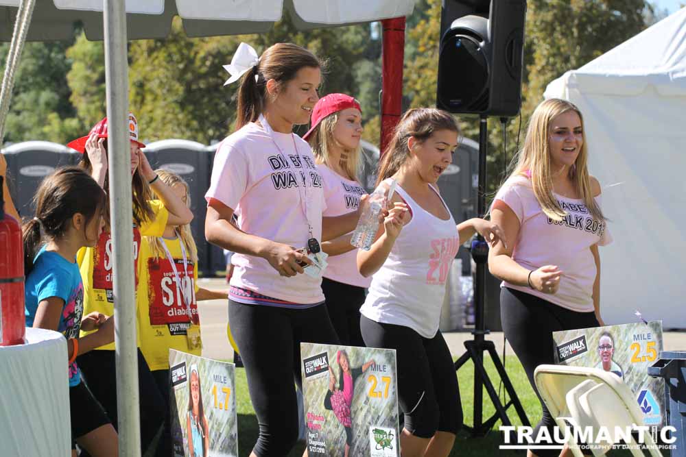 20131020-StepOutCandids-1049