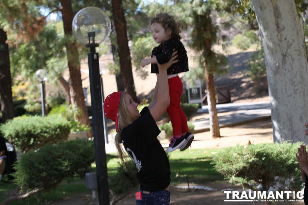 20131020-StepOutCandids-1070