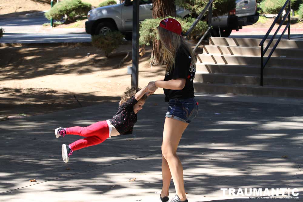 20131020-StepOutCandids-1073