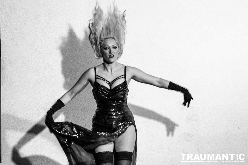 A stunning burlesque artist.