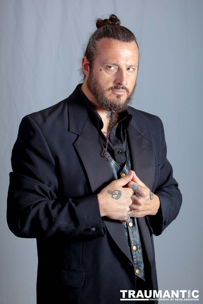 A fun promo shoot for Sinn Bodhi.