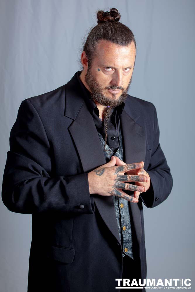 A fun promo shoot for Sinn Bodhi.