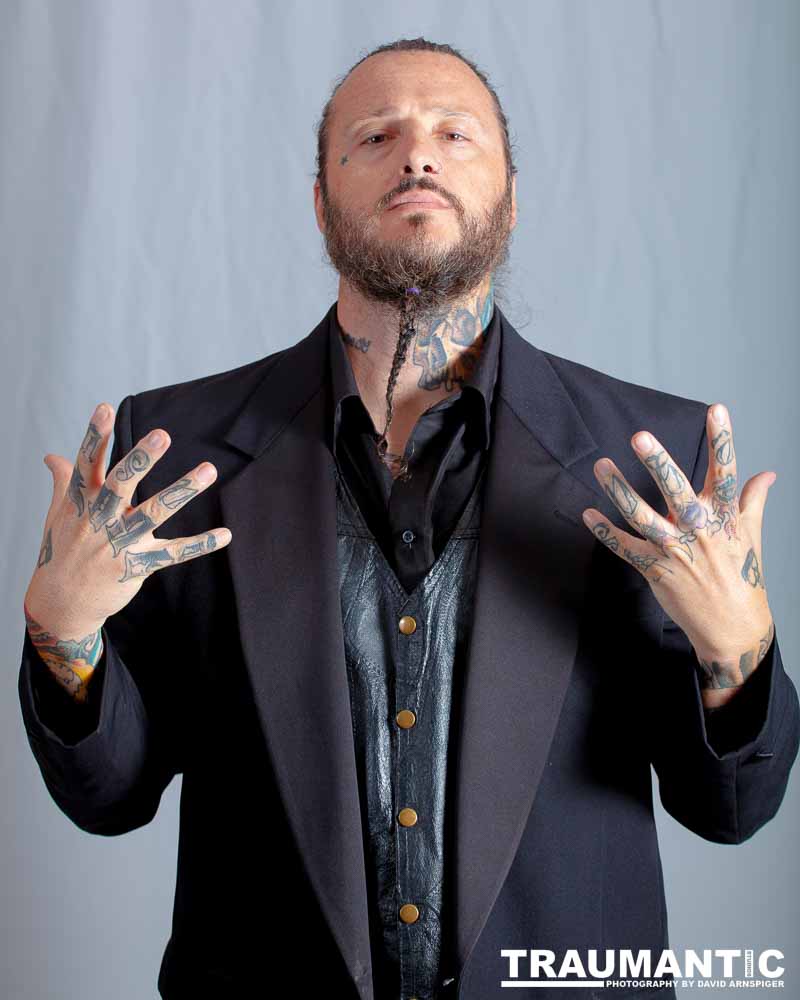 A fun promo shoot for Sinn Bodhi.