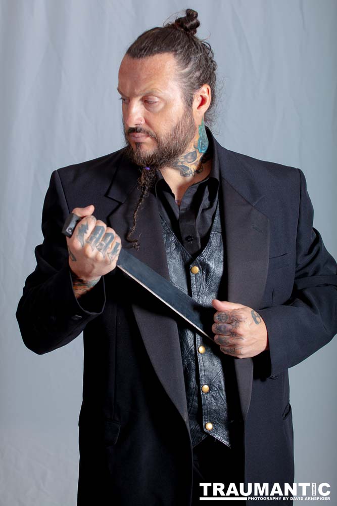 A fun promo shoot for Sinn Bodhi.