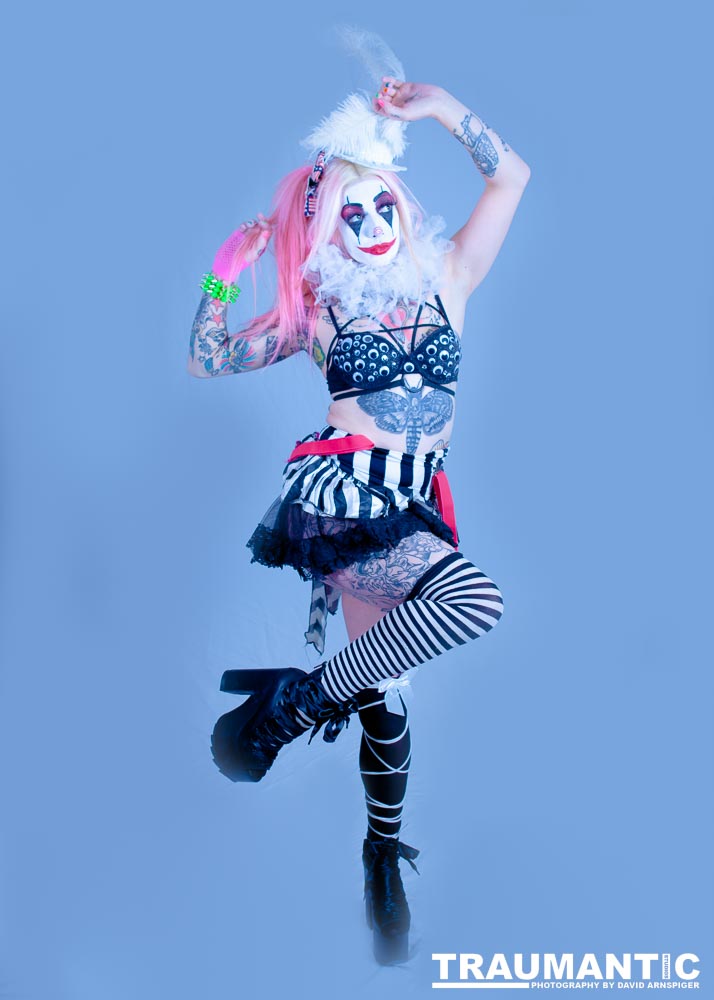 A fun promo shoot for Sinn Bodhi.