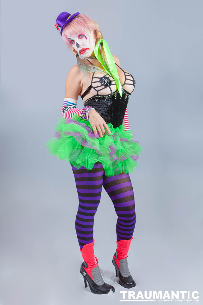 A fun promo shoot for Sinn Bodhi.