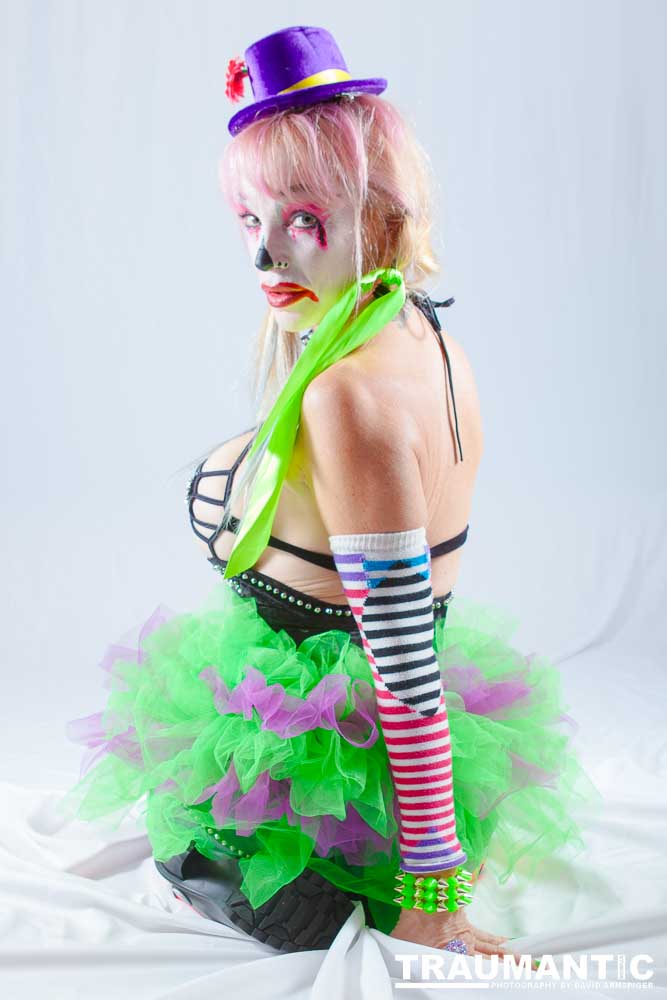 A fun promo shoot for Sinn Bodhi.