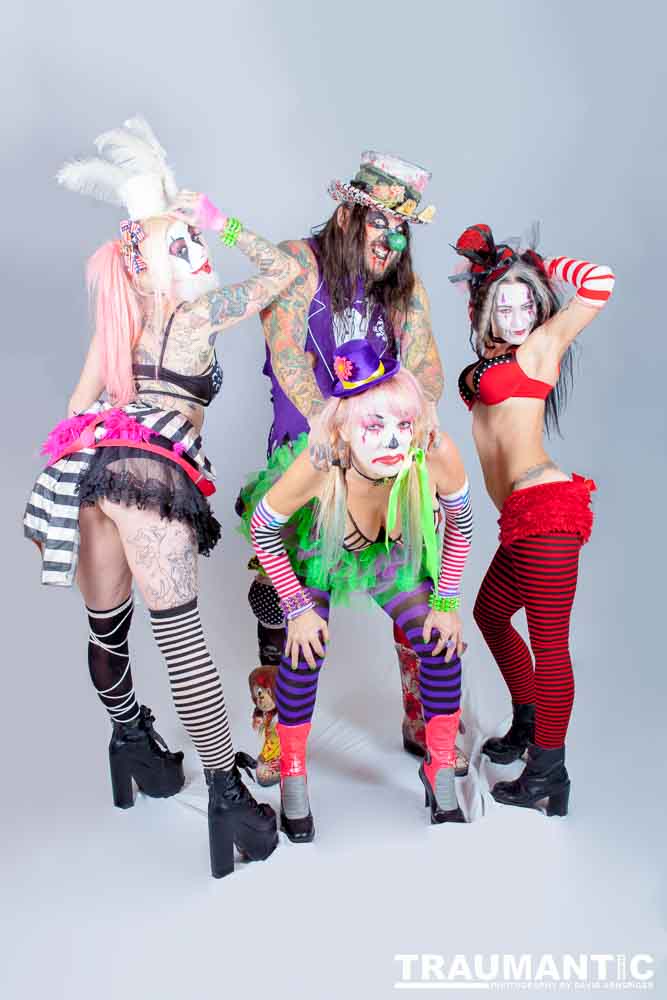 A fun promo shoot for Sinn Bodhi.