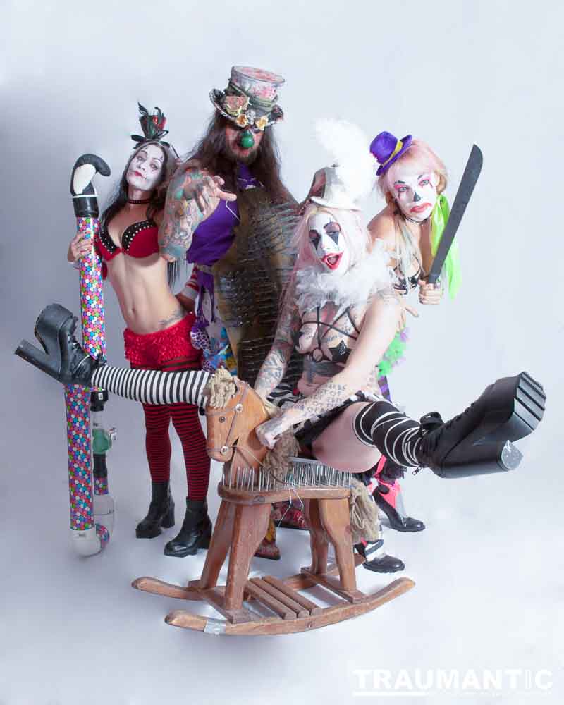 A fun promo shoot for Sinn Bodhi.