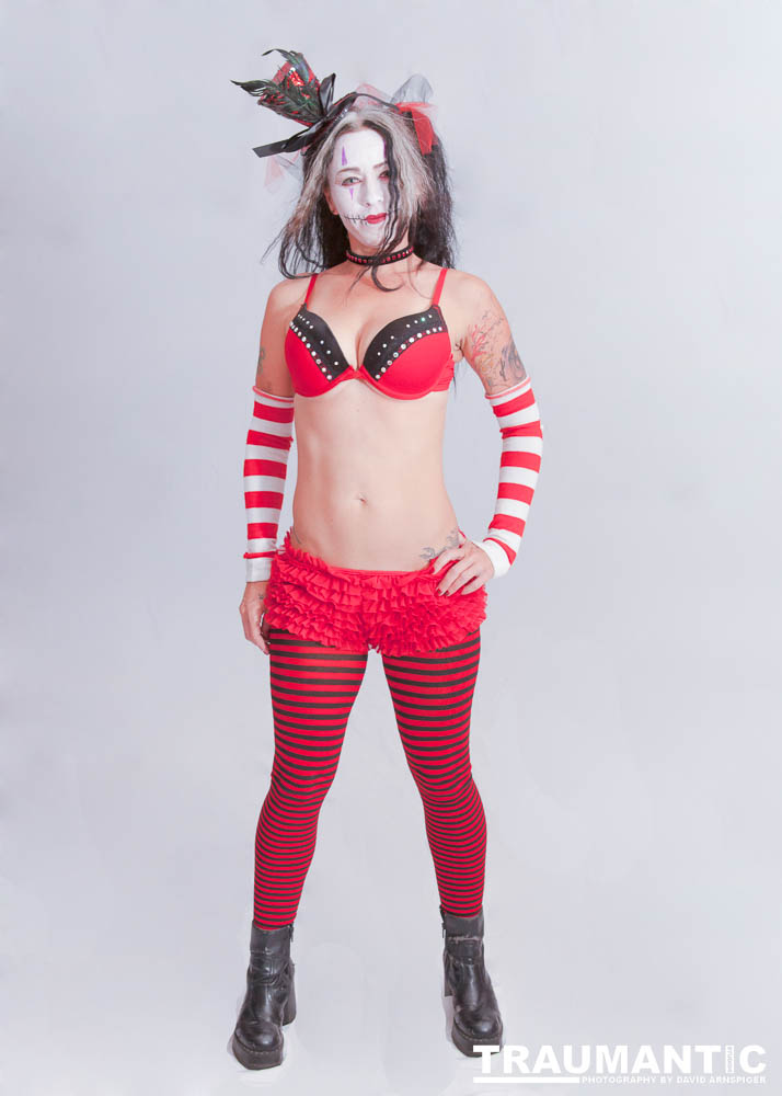 A fun promo shoot for Sinn Bodhi.