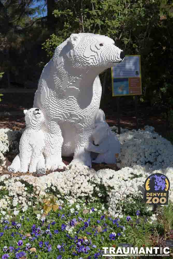 My family made a trip to the Denver Zoo.  I had a secondary motive, shooting some pics of the LEGO exhibit.  They had some very cool displays and I thought I would share some of the shots here.