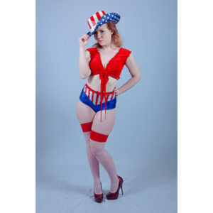 Some of my favorite models, Mollie, Kayla and Galadriel came over to play with a patriotic theme.