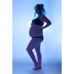Mollie asked me to do a silhouette baby bump session.