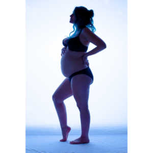 Mollie asked me to do a silhouette baby bump session.