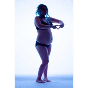 Mollie asked me to do a silhouette baby bump session.