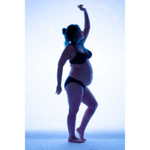 Mollie asked me to do a silhouette baby bump session.
