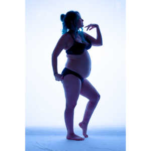 Mollie asked me to do a silhouette baby bump session.