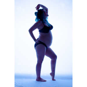 Mollie asked me to do a silhouette baby bump session.