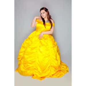 Diana (aka Smitten By Kitten) took an available session and came over with some  Cosplay options.  We had a great time and got some terrific shots.