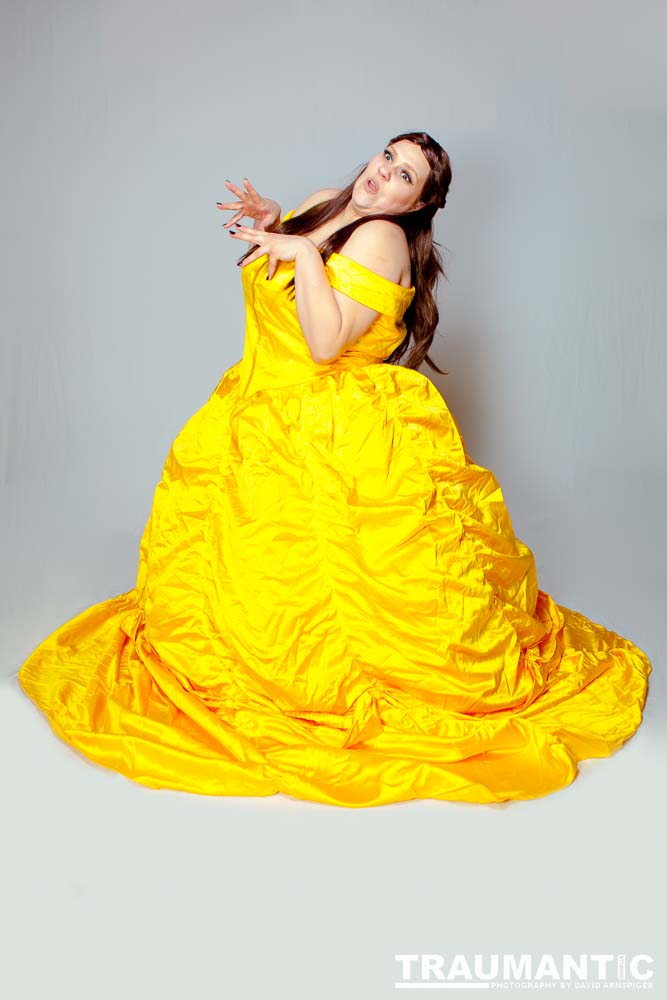 Diana (aka Smitten By Kitten) took an available session and came over with some  Cosplay options.  We had a great time and got some terrific shots.