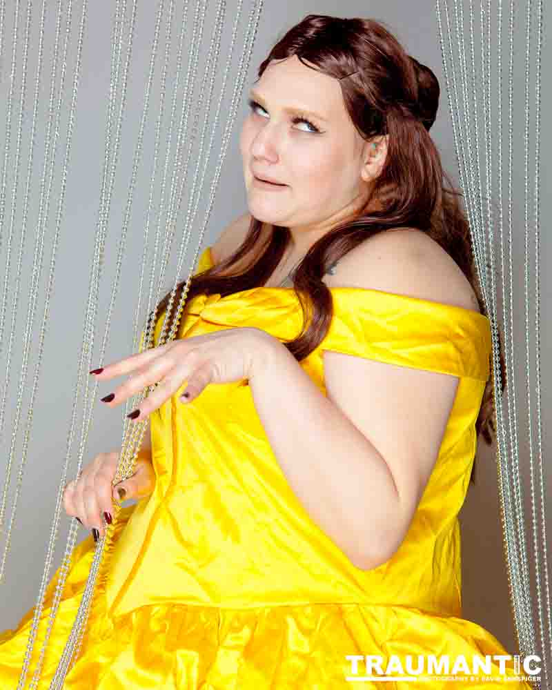 Diana (aka Smitten By Kitten) took an available session and came over with some  Cosplay options.  We had a great time and got some terrific shots.