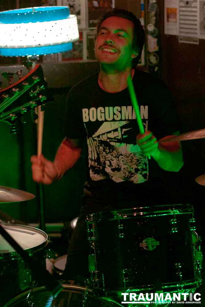 Image should appear here.