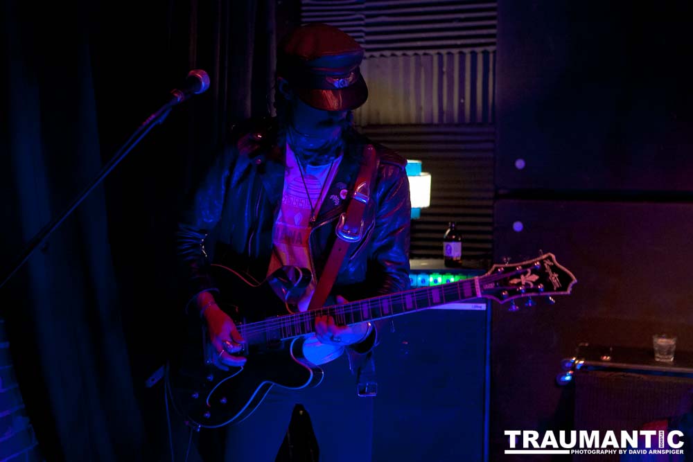 Image should appear here.