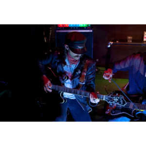 Image should appear here.