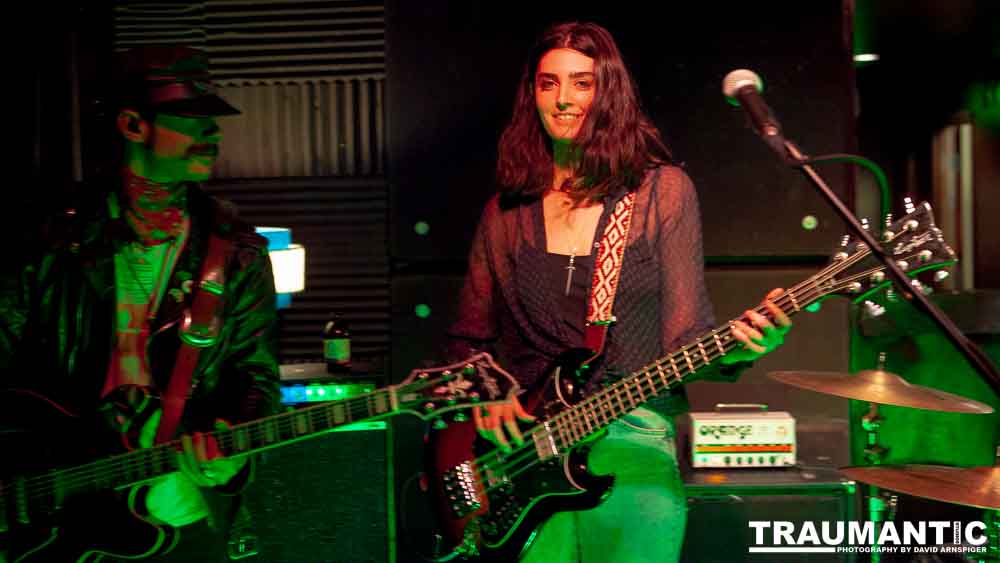 Image should appear here.