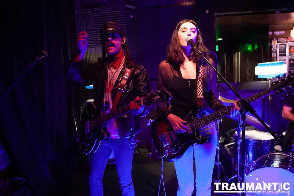 Image should appear here.