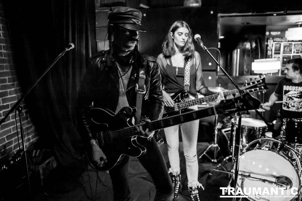 Image should appear here.