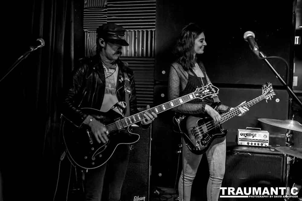 Image should appear here.