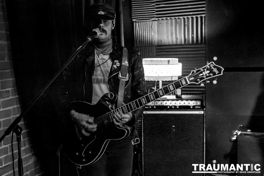 Image should appear here.