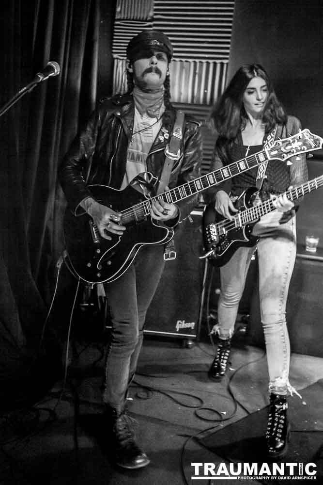 Image should appear here.