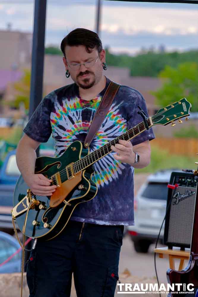 The second act at Jessup Farm.  I stuck around for a few minutes and grabbed a few shots.