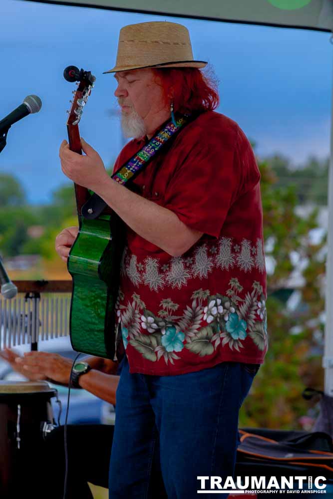 The second act at Jessup Farm.  I stuck around for a few minutes and grabbed a few shots.